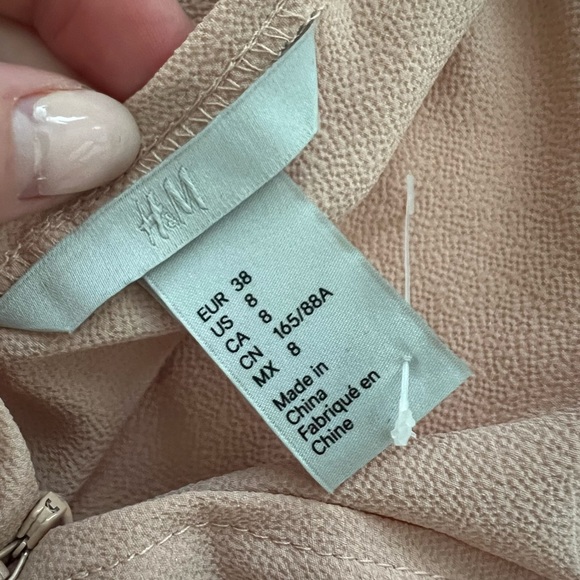 H&M dress - Picture 4 of 4